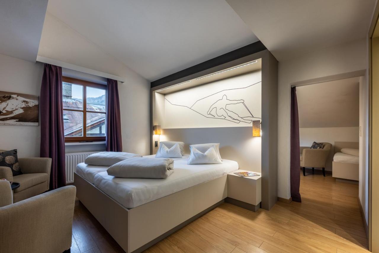 Hotel Wirtshaus Post Санкт Йохан ин Тирол Екстериор снимка