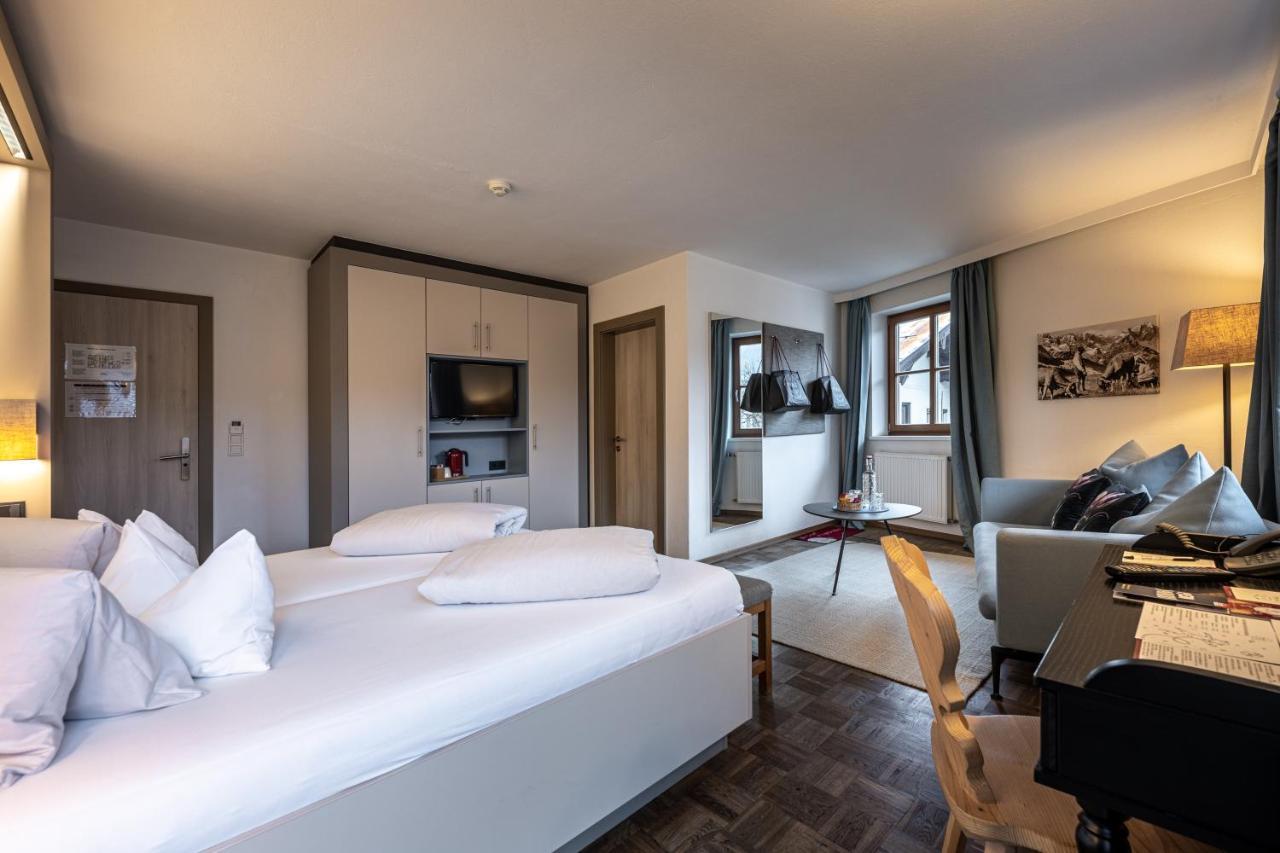 Hotel Wirtshaus Post Санкт Йохан ин Тирол Екстериор снимка