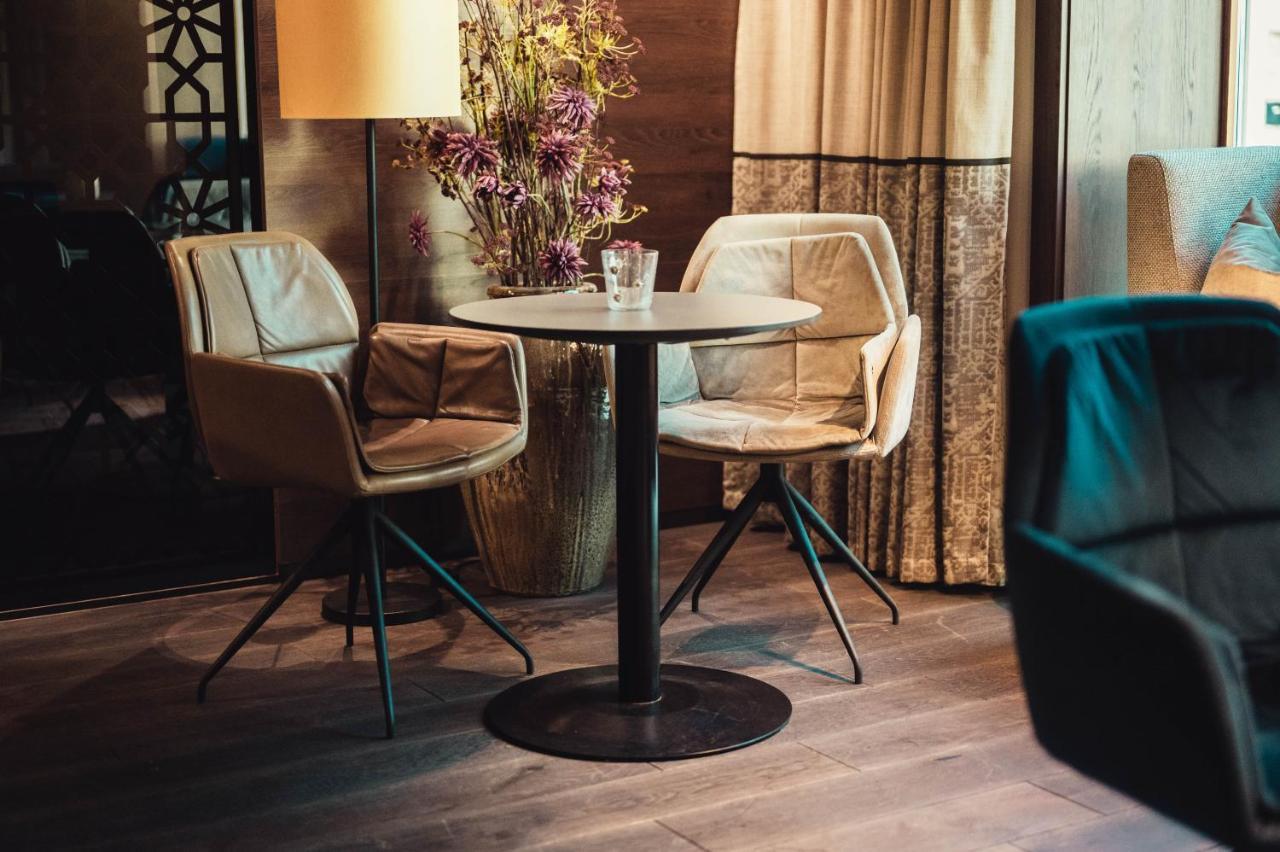 Hotel Wirtshaus Post Санкт Йохан ин Тирол Екстериор снимка